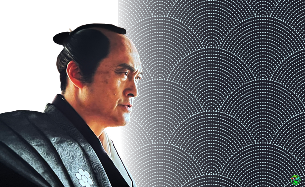 田沼意次のキリリとした横顔と鮫青海波文様の背景